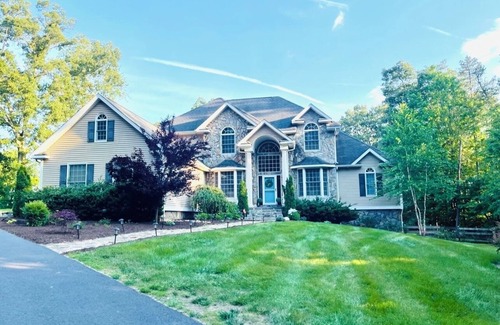 Ruckersville Casa | Charming Family Getaway; Wineries; Skyline Dr; Sleeps 4; Short Stays; EV+