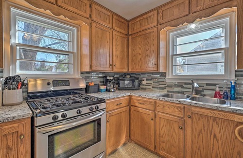 Wausau Casa | Charming Family Home ~ 4 Mi to Granite Peak!