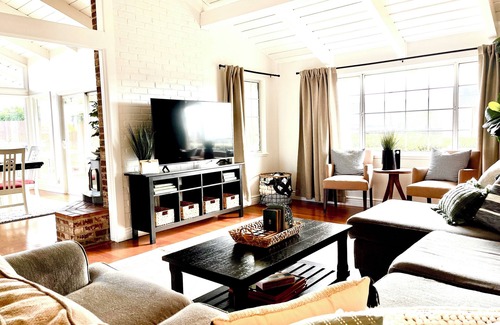 Cirby Side Casa | Charming family home near Downtown @The Grounds, Pets & Families, large backyard