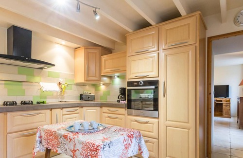 Besneville Cabaña | Casa rural con gran jardín, cerca de la playa y equipamiento completo para familias