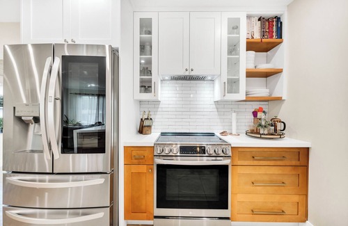 Westchester Casa | Charming Family Retreat in Miami: 10 Min from Miami International Airport