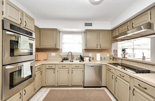 Conroe Casa | Charming Family Retreat w/Private Pool, Gameroom