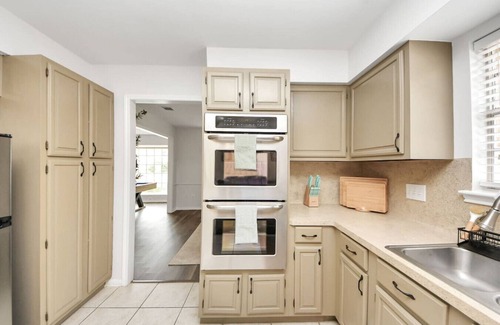 Conroe Casa | Charming Family Retreat w/Private Pool, Gameroom