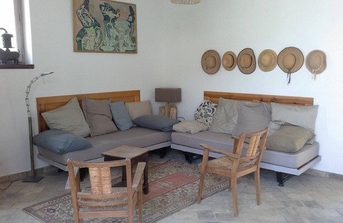 Roaix Otro | Charming farmhouse, absolute calm, sleeps 7