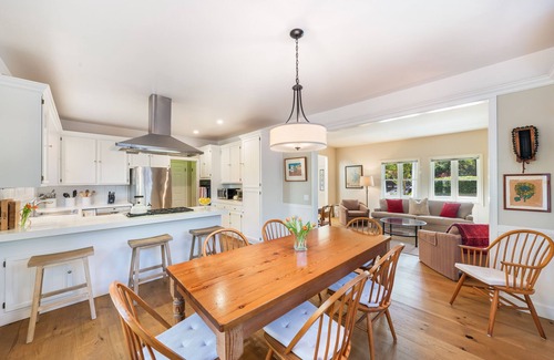 St. Helena Otro | Casa rural con encanto Downtown St. Helena!