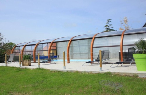 Savigny Cabaña | Casa con piscina climatizada, spa y gran confort en el centro de Normandía