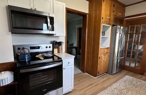 Galion Otro | Charming Farmhouse 10 acres for Little Brown Jug near Delaware state park