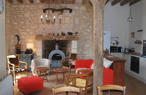 Saint-Senoch Cabaña | Casa rural en Touraine Sur: chimenea, jardín privado, cerca de Loches