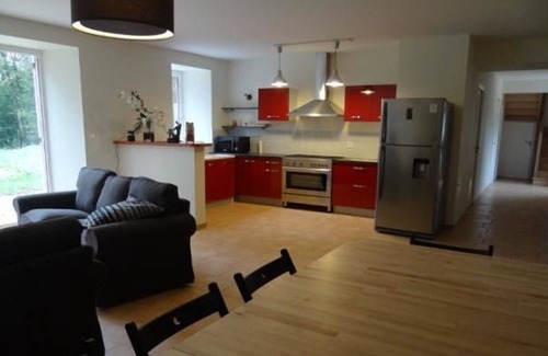 La Bazoge Cabaña | Casa rural reformada cerca de Le Mans, 5 habitaciones, jardín privado, parking y WiFi