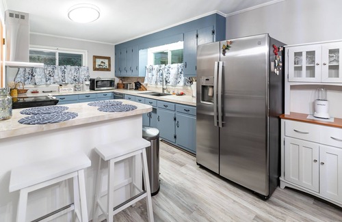 Troy Otro | Charming farmhouse nestled within the breathtaking Uwharrie National Forest!