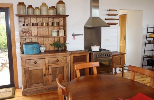 Laharum Casa | Charming Farmhouse on a Large Historic Olive Grove
