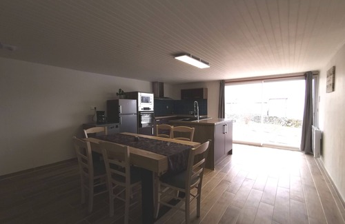 Autrac Cabaña | Casa rural renovada con terraza cerca de granja en Autrac