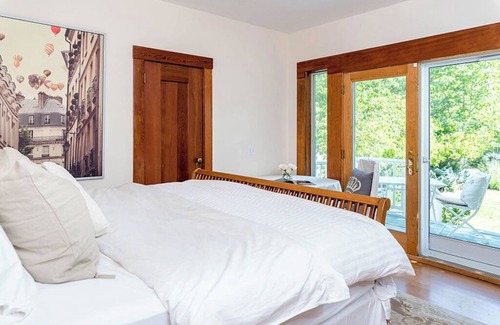 Geyserville Otro | Charming farmhouse with 3 bedrooms and WiFi, AC in Geyserville