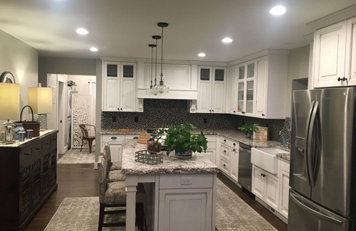 South Weber Otro | Charming Farmhouse w/ Hot Tub in Bedroom Community