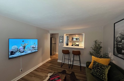 Unionville Apartamento | Charming First Floor 1-Bedroom - Steps Unionville Center Shops