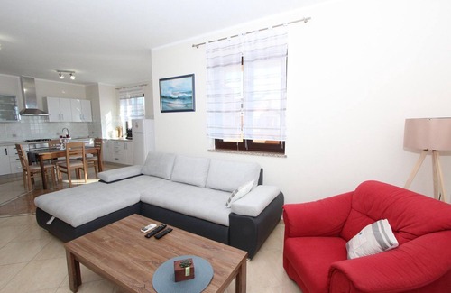 Matohanci Apartamento | Encantador piso cerca de Rovinj con aparcamiento privado, aire acondicionado, WiFi, cuna de bebé