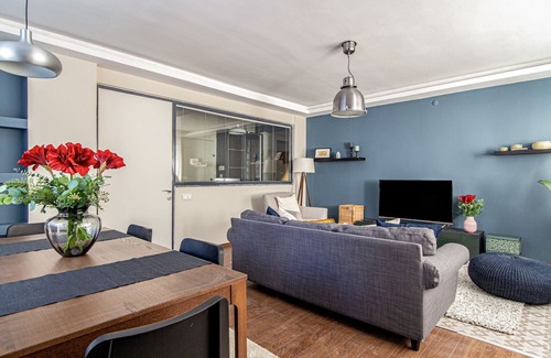 Gayrettepe Apartamento | Charming Flat with Backyard Close to Zorlu Center