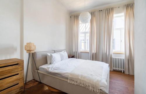 Kipsala Apartamento | Charming flat with beautiful riverside views
