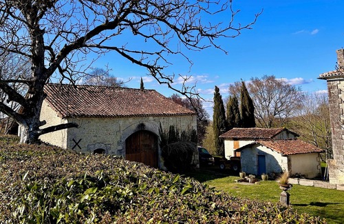 Champagne-et-Fontaine Casa | Charming estate in Champagne-et-Fontaine. Endless Opportunities at our property.