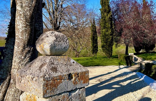 Champagne-et-Fontaine Casa | Charming estate in Champagne-et-Fontaine. Endless Opportunities at our property.