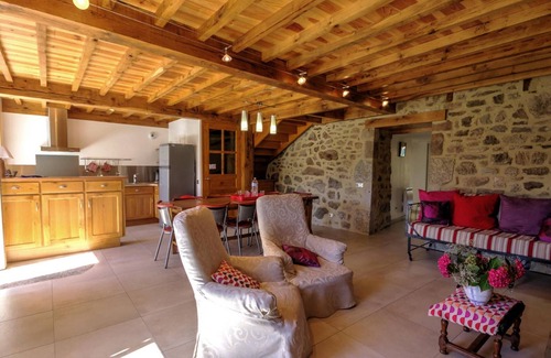 La Valla-sur-Rochefort Cabaña | Casa rural acogedora con chimenea, jardín y zona de barbacoa