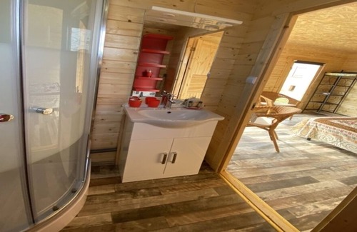 Massillargues-Attuech Chalet De Esquí | Chalet con encanto para 2 personas SPA privado