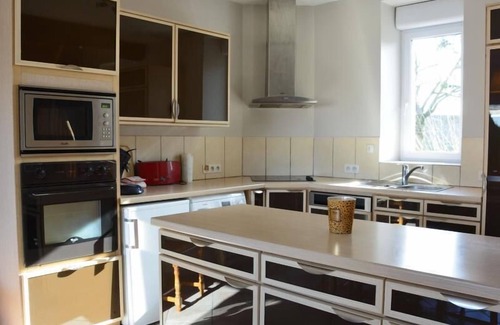 Oinville-Saint-Liphard Cabaña | Casa rural confortable cerca de París con terraza y fácil acceso a A10. Ideal para 4 personas.