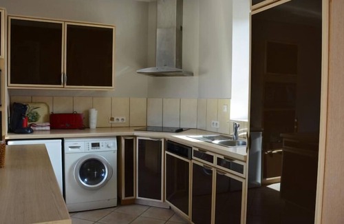 Oinville-Saint-Liphard Cabaña | Casa rural confortable cerca de París con terraza y fácil acceso a A10. Ideal para 4 personas.