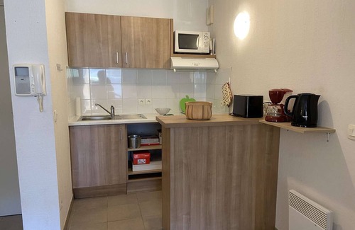 La Bouverie Apartamento | Apartamento con Piscina y Terraza en Pinède, 4 Plazas, a 20 Min de las Playas del Var