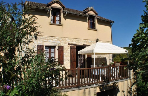 Saint-Aubin-de-Nabirat Cabaña | Casa rural con jardín, terraza y wifi cerca de Sarlat. Ideal para familias y amantes de la naturaleza.