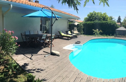 Saint-Medard-en-Jalles Casa | Encantadora casa con piscina climatizada