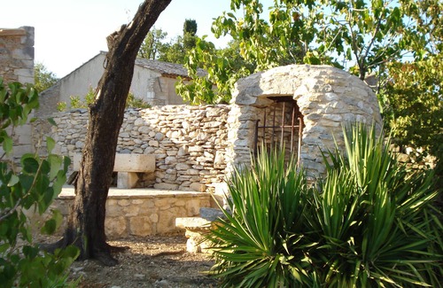 Pont Royal Cabaña | CASA CON ENCANTO EN PROVENCE ENTRE Ventoux y Luberon CASA INDEPENDIENTE