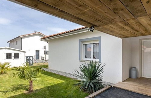 Saint-Vincent-de-Paul Casa | Charming house with swimming pool