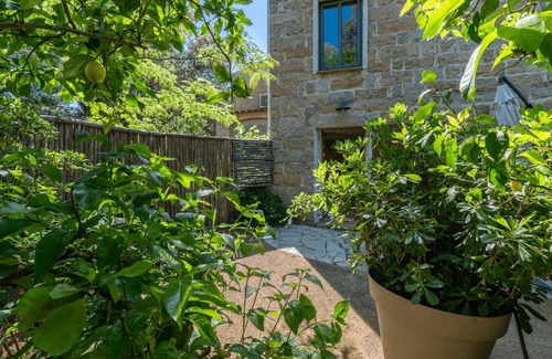 San-Gavino-di-Carbini Apartamento | Charming apartments in Porto-Vecchio and Araggio, between the sea and the mounta