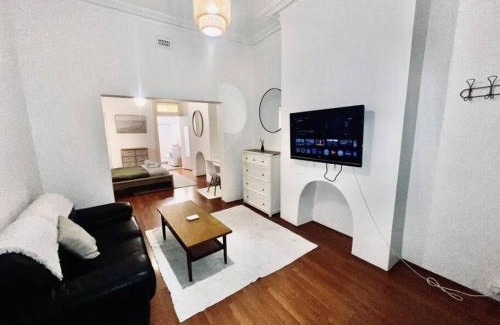 Surry Hills Apartamento | Charming Front Retreat