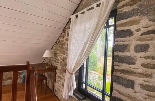 Locmaria-Plouzane Apartamento | Charming furnished house near the beach, with fenced garden