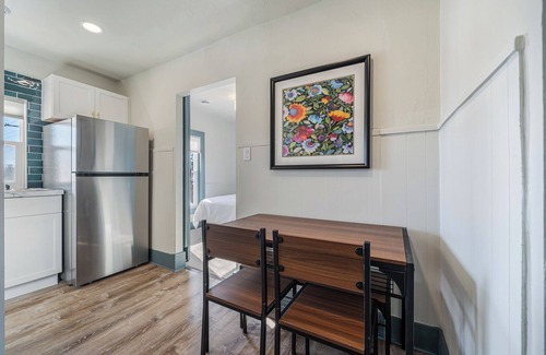 Appleton Apartamento | Charming, Furnished Retreat with a Yard—Just Minutes from Downtown Appleton