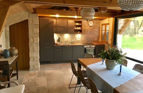 Crayssac Cabaña | Encantadora antigua "Gîte" con el máximo confort