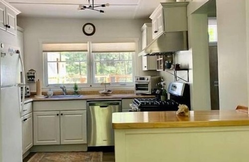 Nevada City Cabaña | Charming garden cottage near downtown Nevada City
