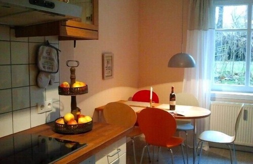 Rahlstedt Apartamento | Encantador apartamento en planta baja con 95m² en una antigua villa, a 20 minutos de la estación principal./ Ciudad