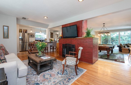 Toluca Lake Casa | Charming gem next-door to Universal Studios Hollywood