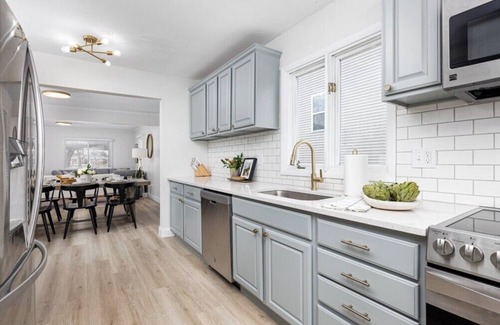 Plymouth Casa | Charming Getaway in Plymouth with a Hot Tub!
