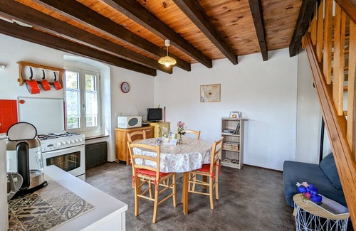 Polignac Cabaña | Acogedor Gîte en Polignac: Historia, Naturaleza y Comodidad cerca de Puy-en-Velay