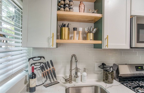 Dilworth Casa | Charming Getaway, Minutes to Everything!