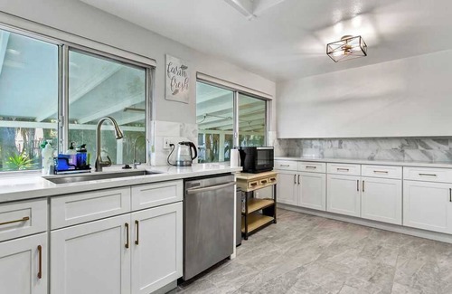 Valle Lindo Casa | Charming Getaway Nestled in Peaceful Pecan Grove Drive Retreat #41751