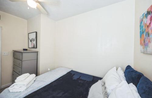 Ludlow Casa | Charming Getaway on Ash St- Minutes from Cinci