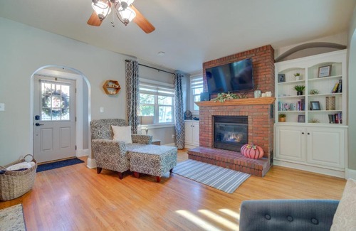 Windsor Casa | Charming Getaway, Walk to Windsor Lake and Downtown!