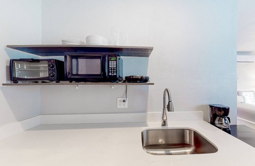 Flagstaff Apartamento | Charming getaway with a well-equipped kitchenette - walk to downtown, shopping