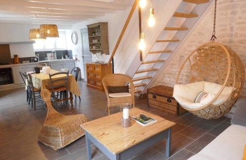 Vix Casa | Charming gite with heated pool and jacuzzi - Marais Poitevin