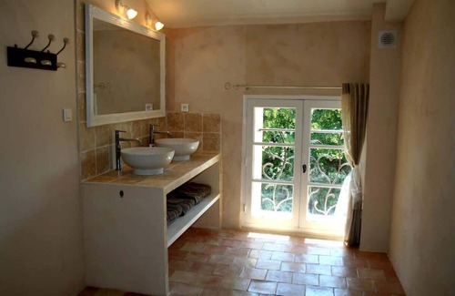 Valensole Casa | Charming Gîte with swimming pool surrounded by lavender